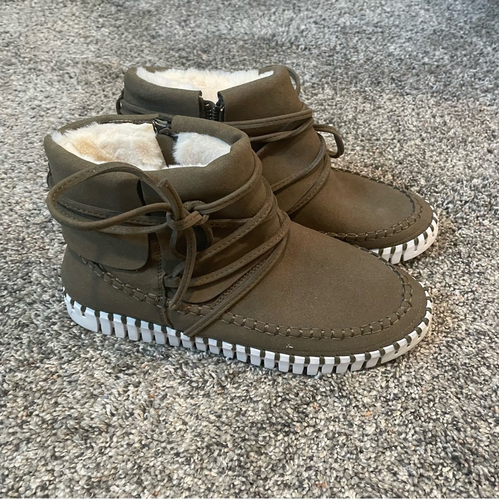 Ilse Jacobsen Cozy Lace Booties Tulip 6073 Deep Olive Size 8.5-9